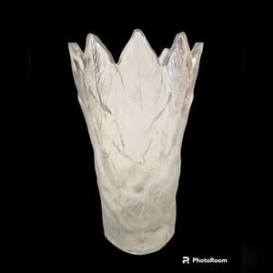 Mikasa rain forest crystal leaf design 10.25" vase nwt